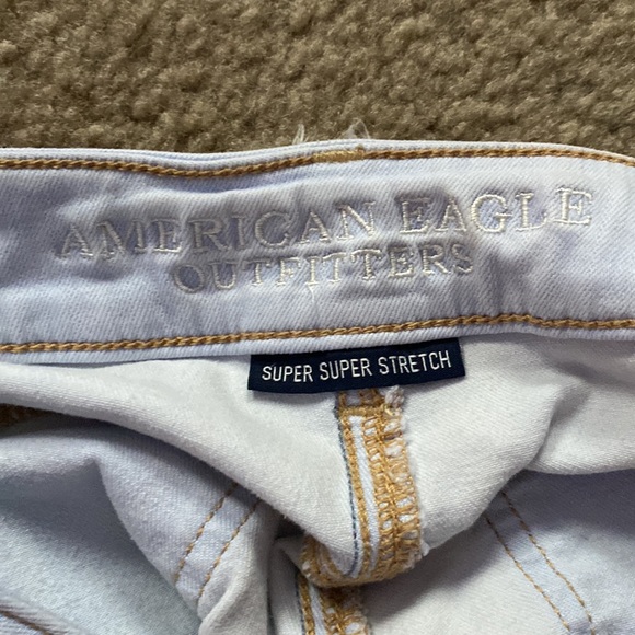 American Eagle light wash shorts - Picture 3 of 4